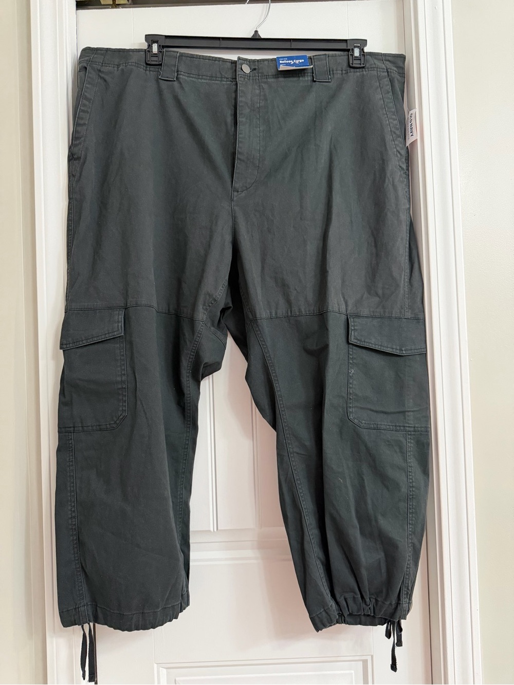 Old Navy Women’s Cargo Balloon Pants